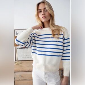 Marea Cream and Blue Striped Lake Crewneck Sweater - Medium